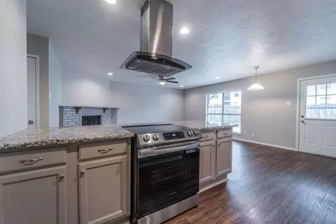 513 Hawthorne Dr, Allen, TX 75002