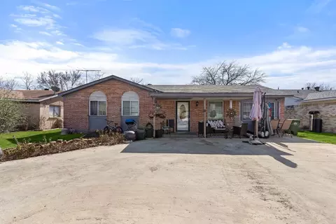 14224 Horseshoe Trl, Balch Springs, TX 75180