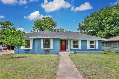 925 S Denton St, Gainesville, TX 76240
