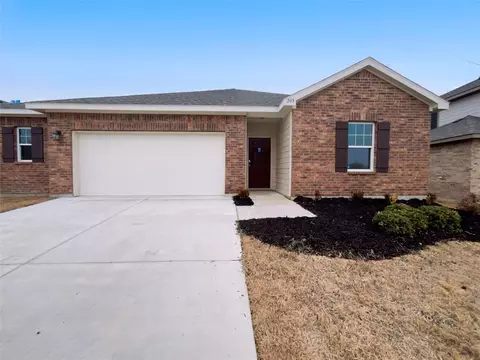 205 Concho River Dr, Glenn Heights, TX 75154