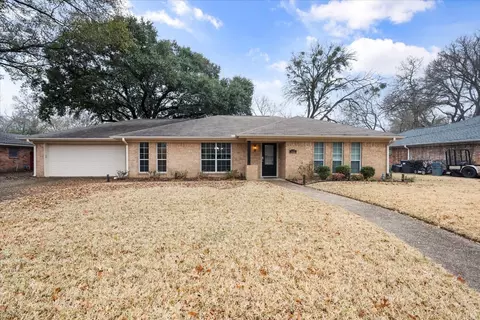 1822 Dartmouth Ln, Corsicana, TX 75110