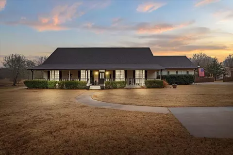 7520 Farm Road 195, Paris, TX 75462