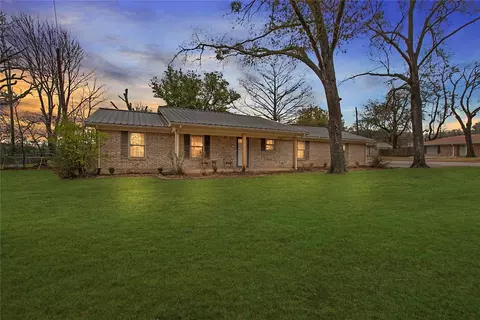 150 Oak St, Canton, TX 75103