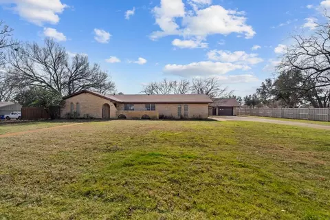 213 Timberline Dr N, Colleyville, TX 76034