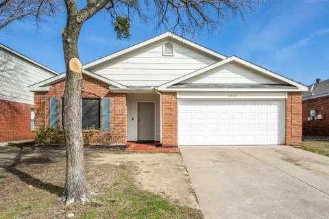 1224 Springcreek Dr, Denton, TX 76210