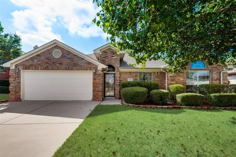 6213 Holliwell Ln, Fort Worth, TX 76179