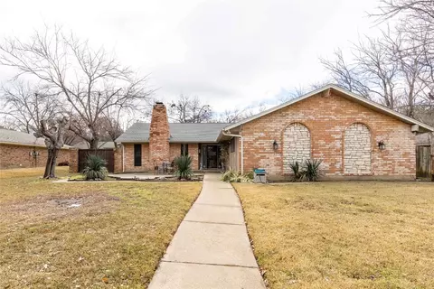 1705 Canadian Cir, Grand Prairie, TX 75050