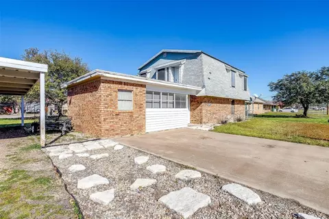 1240 Mineola St, Weatherford, TX 76086