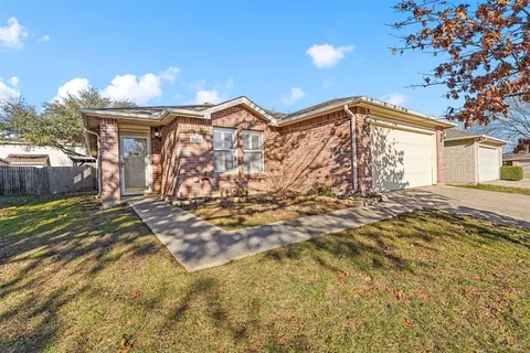 8736 Fox Meadow Way, Fort Worth, TX 76123