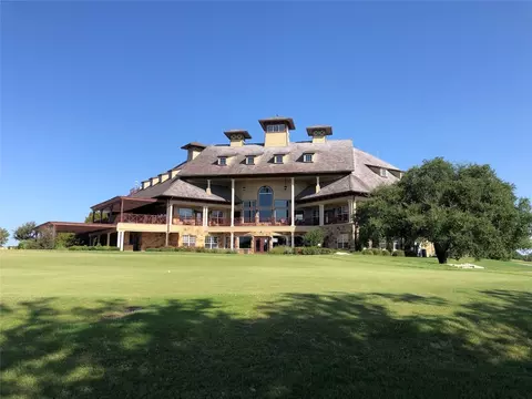 8229 Fullerton Dr, Cleburne, TX 76033