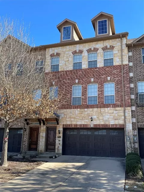 7872 Oxer Dr, Irving, TX 75063
