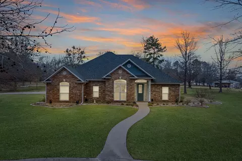 136 Teal Ln, Gilmer, TX 75645