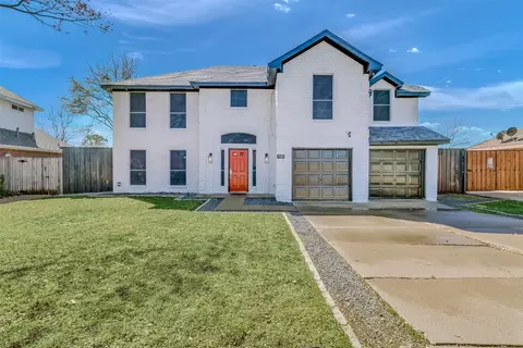 716 Creekside Dr, Mesquite, TX 75181