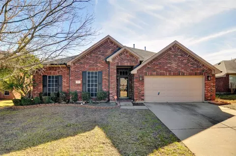1022 Fieldstone Dr, Cedar Hill, TX 75104