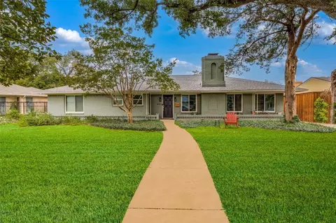445 Monssen Dr, Dallas, TX 75224