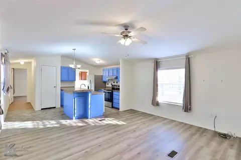 705 Osborn Rd, Clyde, TX 79510 photo 8