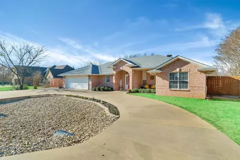 3002 Karen Way, Granbury, TX 76049