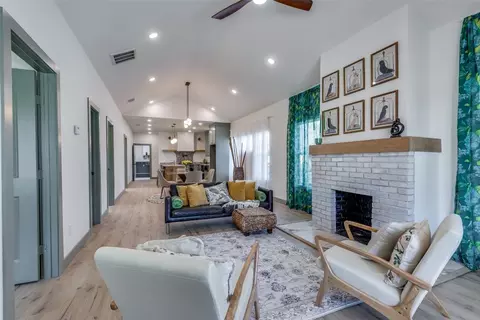 3028 College Ave, Fort Worth, TX 76110