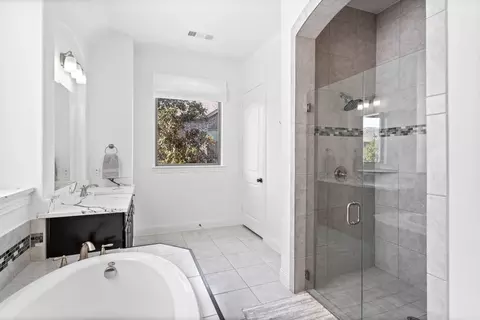 Bath - 701 Treeline Dr, Argyle, TX 76226 photo 3 of 5