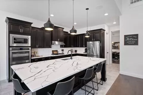 Kitchen - 701 Treeline Dr, Argyle, TX 76226 photo 3 of 4