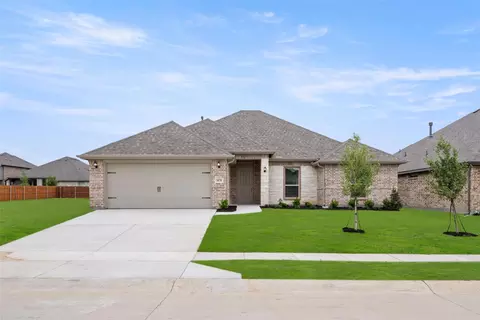 1070 Fleetwood Dr, Justin, TX 76247