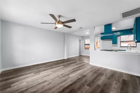 613 Cedar Dr, Mesquite, TX 75149