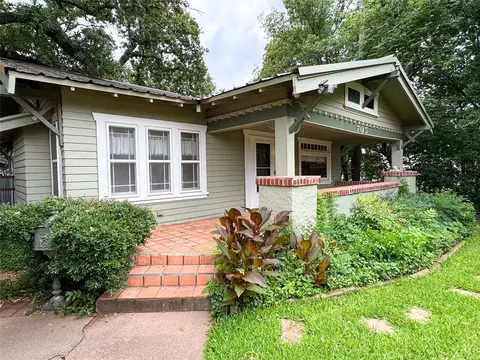 705 W 6th St, Cisco, TX 76437
