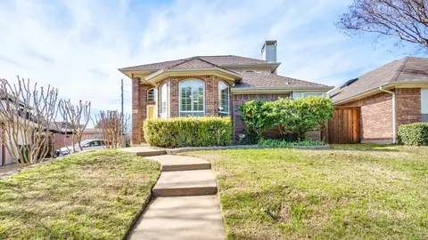 1853 Timberbrook Dr, Lewisville, TX 75067