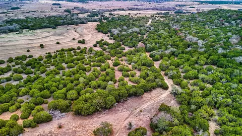 10 County Road 3270, Kempner, TX 76539