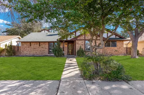 1910 Timbercreek Dr, Garland, TX 75042