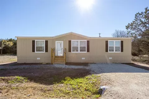 929 Nacogdoches River Dr, Granbury, TX 76048