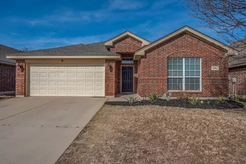 838 Randall Rd, Weatherford, TX 76087