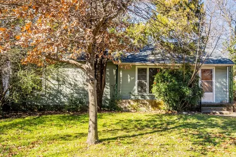 1009 Denton St, Denton, TX 76201