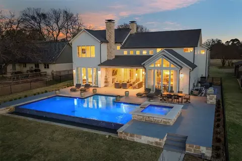 127 Xit Ranch Rd, Trinidad, TX 75163