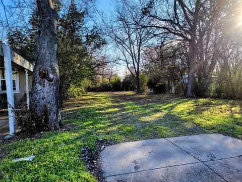 4403 Poinsetta Dr, Fort Worth, TX 76114