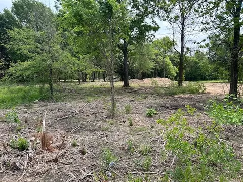 1048 Midway Rd, Tool, TX 75143