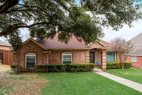 4333 Los Robles Dr, Plano, TX 75074