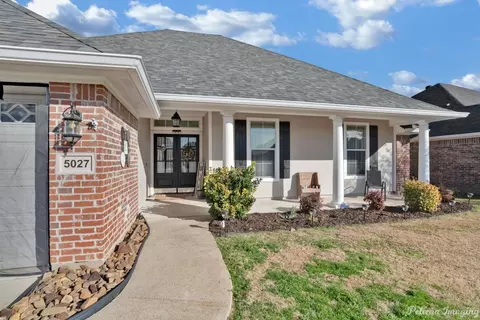 5027 General Polk Dr, Bossier City, LA 71112