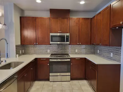 1220 W Trinity Mills Rd #4013, Carrollton, TX 75006