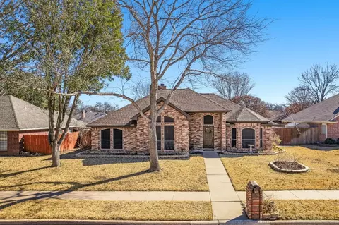 417 Inland Cir, Azle, TX 76020