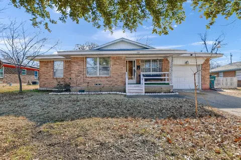 909 S Andrews Ave, Sherman, TX 75090