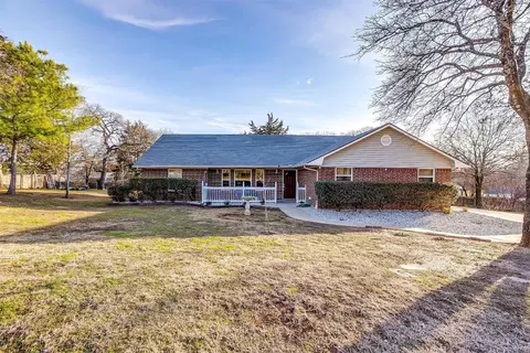 1505 Apache Ct, Joshua, TX 76058