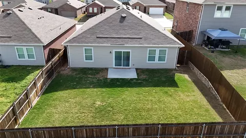 Exterior - 735 Devonshire Dr, Lavon, TX 75166 photo 6 of 7