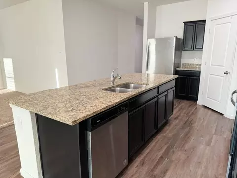 Kitchen - 735 Devonshire Dr, Lavon, TX 75166 photo 2 of 4