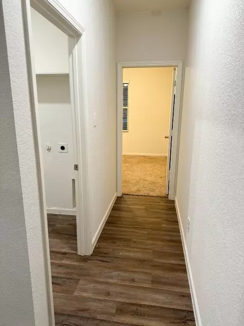 Entry Way - 735 Devonshire Dr, Lavon, TX 75166 photo 2 of 2
