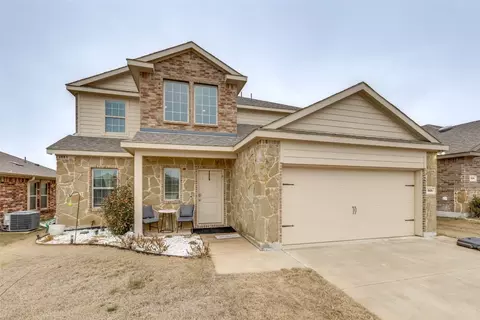 925 Alton Dr, Aubrey, TX 76227
