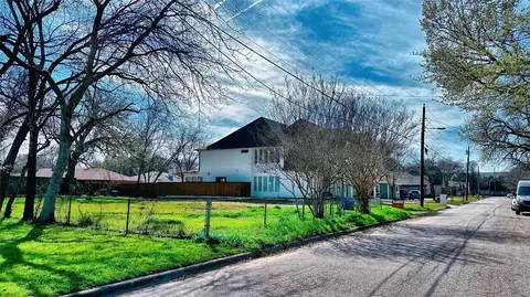 405 Kaye St, Coppell, TX 75019 photo 5