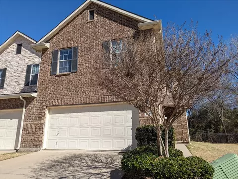 2945 Muirfield Dr, Lewisville, TX 75067