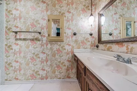 1903 E Spring Valley Rd, Richardson, TX 75081 photo 8