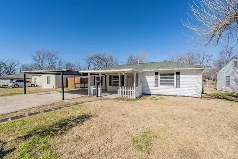 822 Chickasaw Trce, Grand Prairie, TX 75051